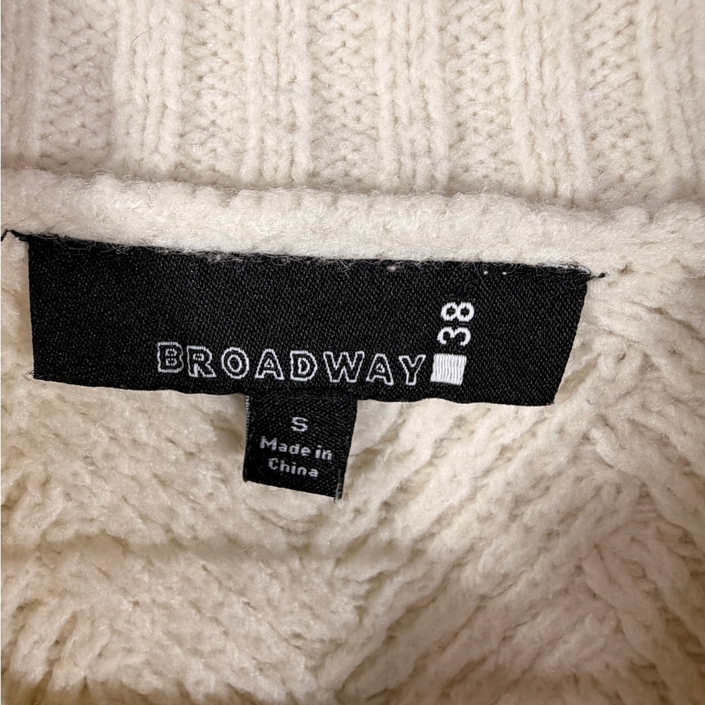 Broadway 38 Cream Textured Knit Sweater Women’s Small - Picture 5 of 6
